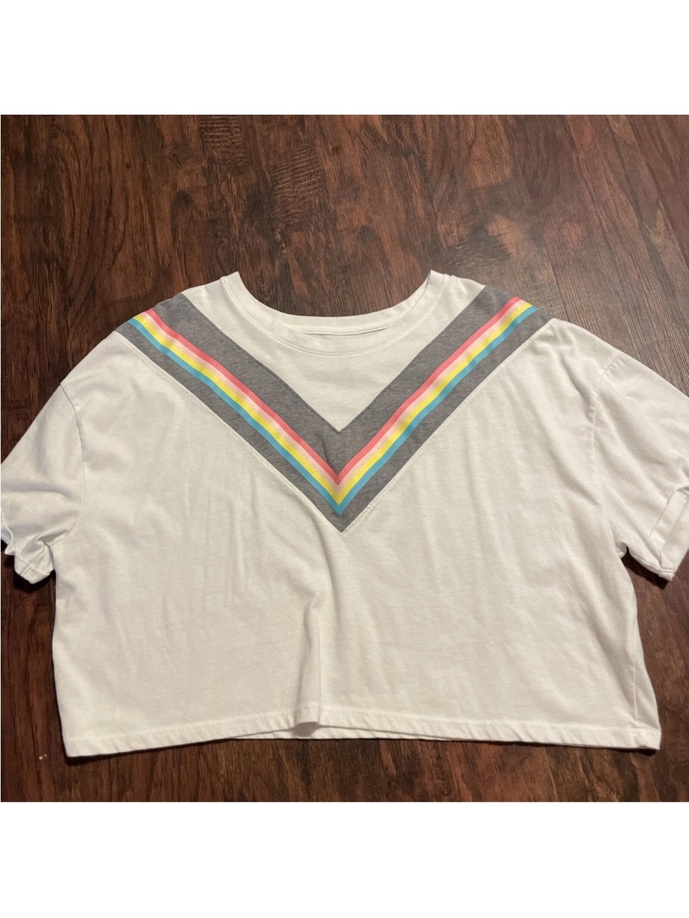 White Cropped Tee with Gray and Rainbow Chevron Detail